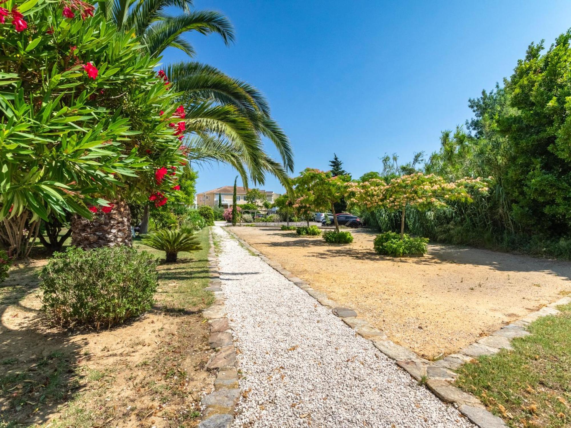 Apartment Les Roses Lauriers By Interhome Le Lavandou Kültér fotó