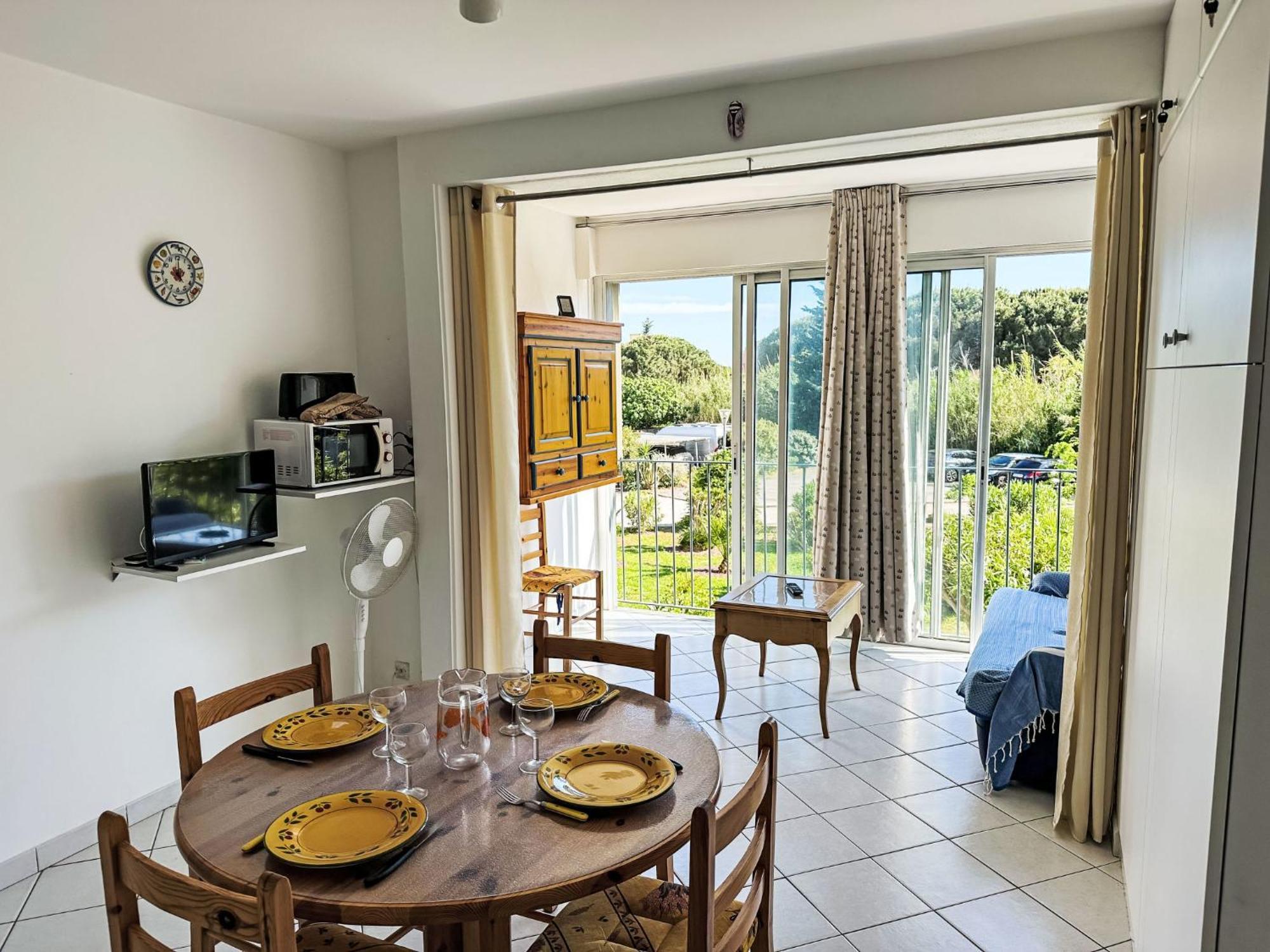Apartment Les Roses Lauriers By Interhome Le Lavandou Kültér fotó