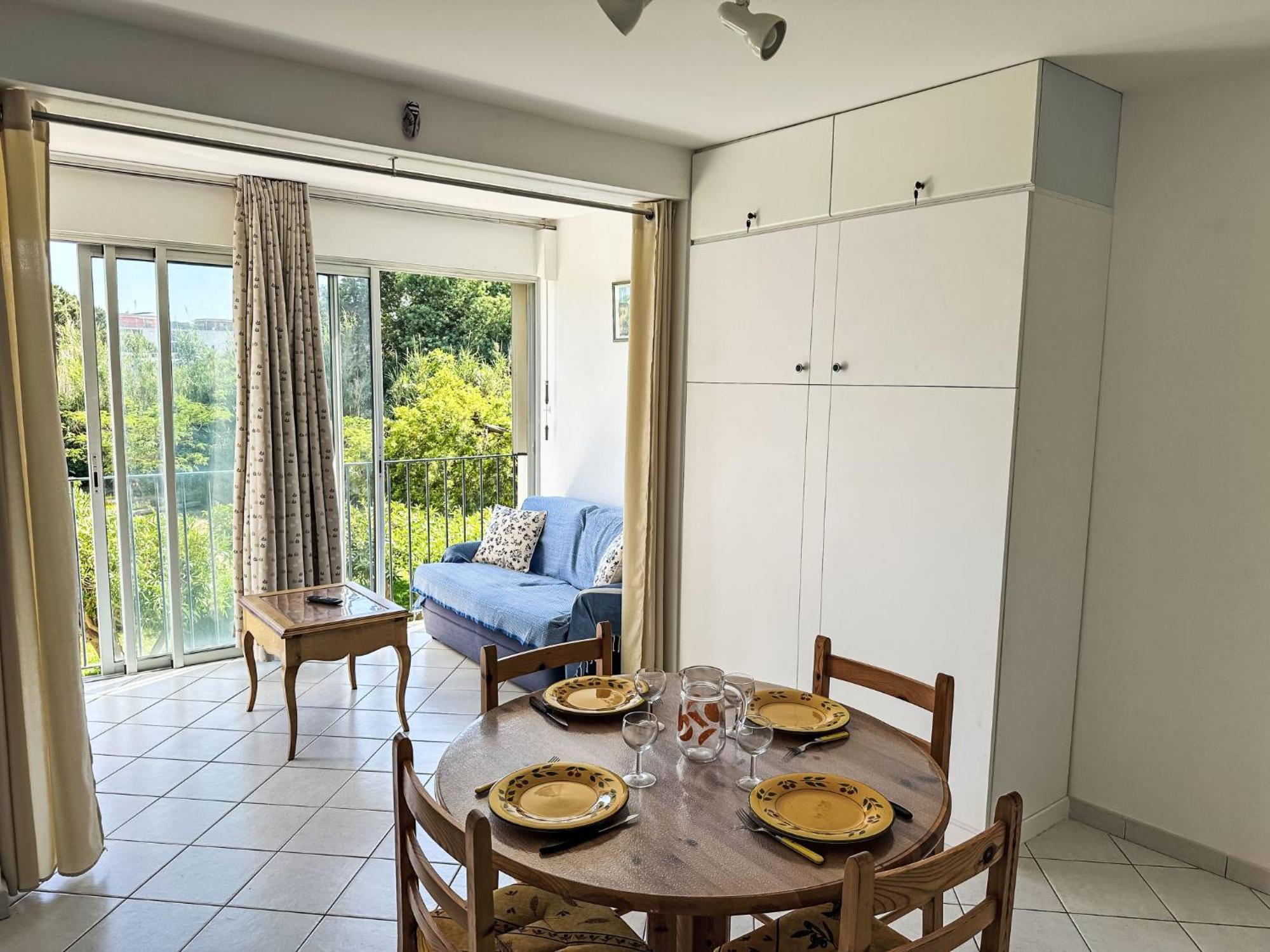 Apartment Les Roses Lauriers By Interhome Le Lavandou Kültér fotó